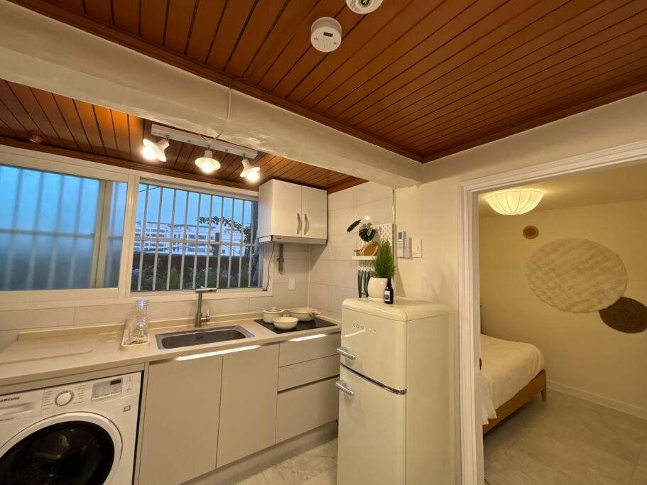 3 L 3 Beds L Mrt 8 Min L Gwanghwamun *